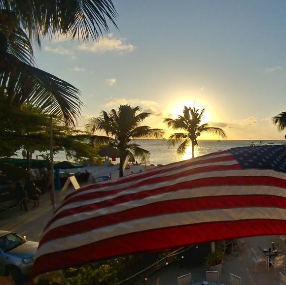 Meet your Posher, Melinda - Picture 2 of 2